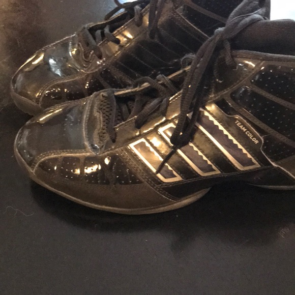 Men’s Size 9 Black Adidas Athletic Shoes 👟 - Picture 2 of 5